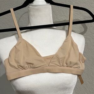 Skims fits everybody triangle bralette size S color sand NWT